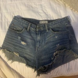 FREE PEOPLE DENIM SHORTS🤍